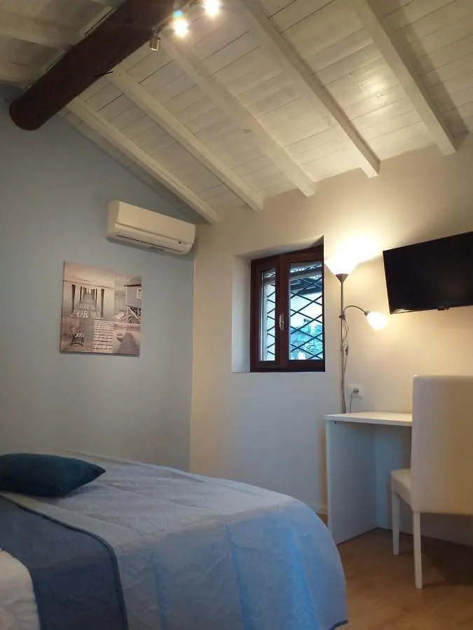 Corteallago Moniga del Garda Bed & Breakfast